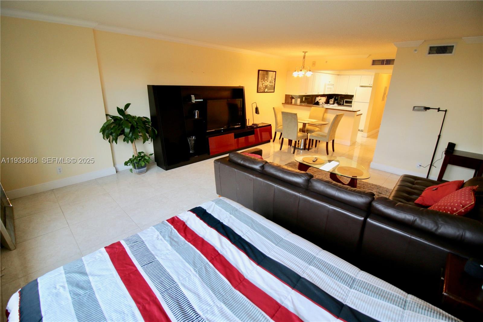 WAVE CONDO - Residential Lease