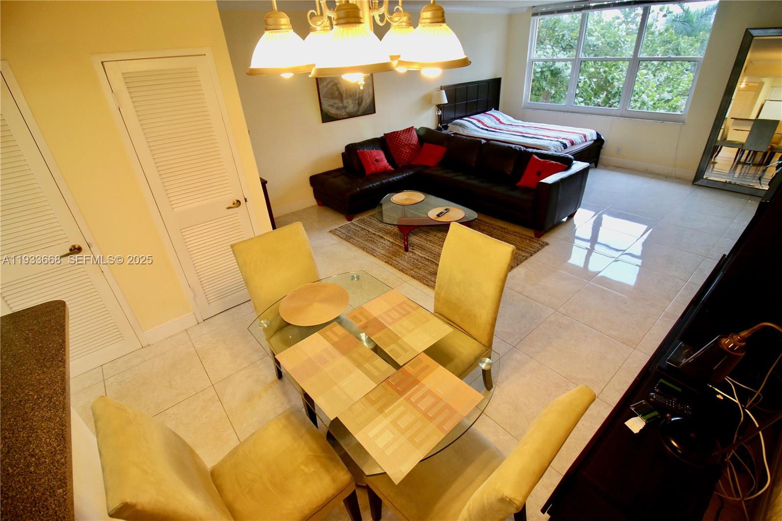 WAVE CONDO - Residential Lease