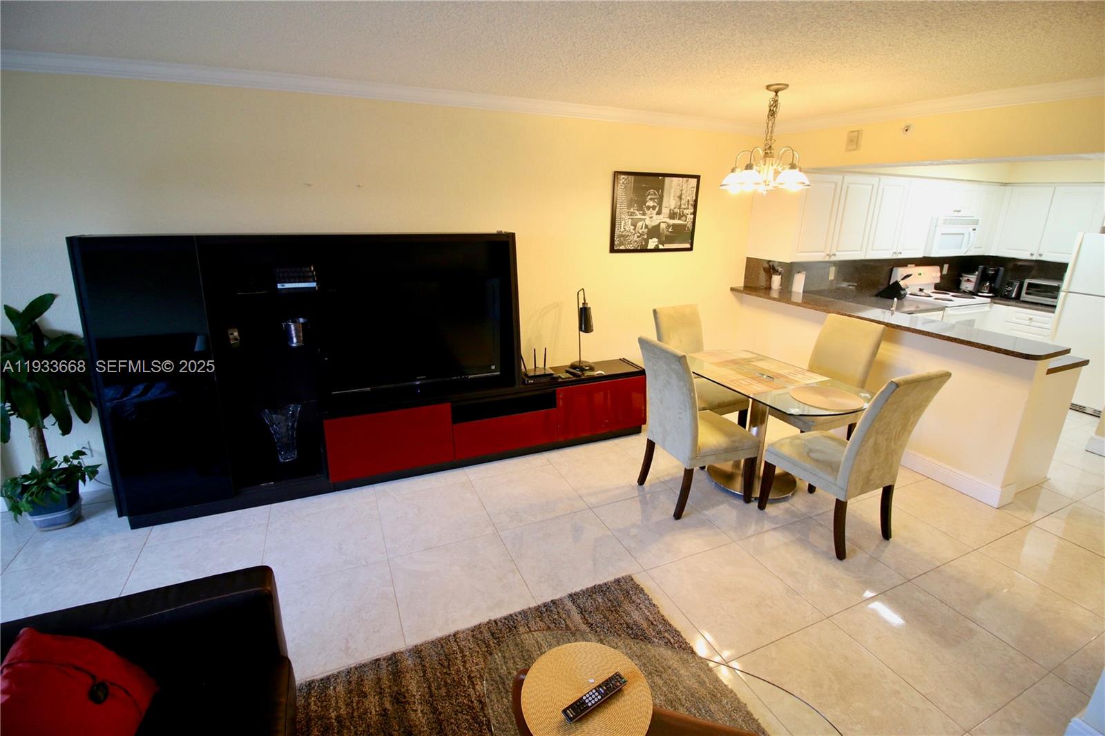 WAVE CONDO - Residential Lease