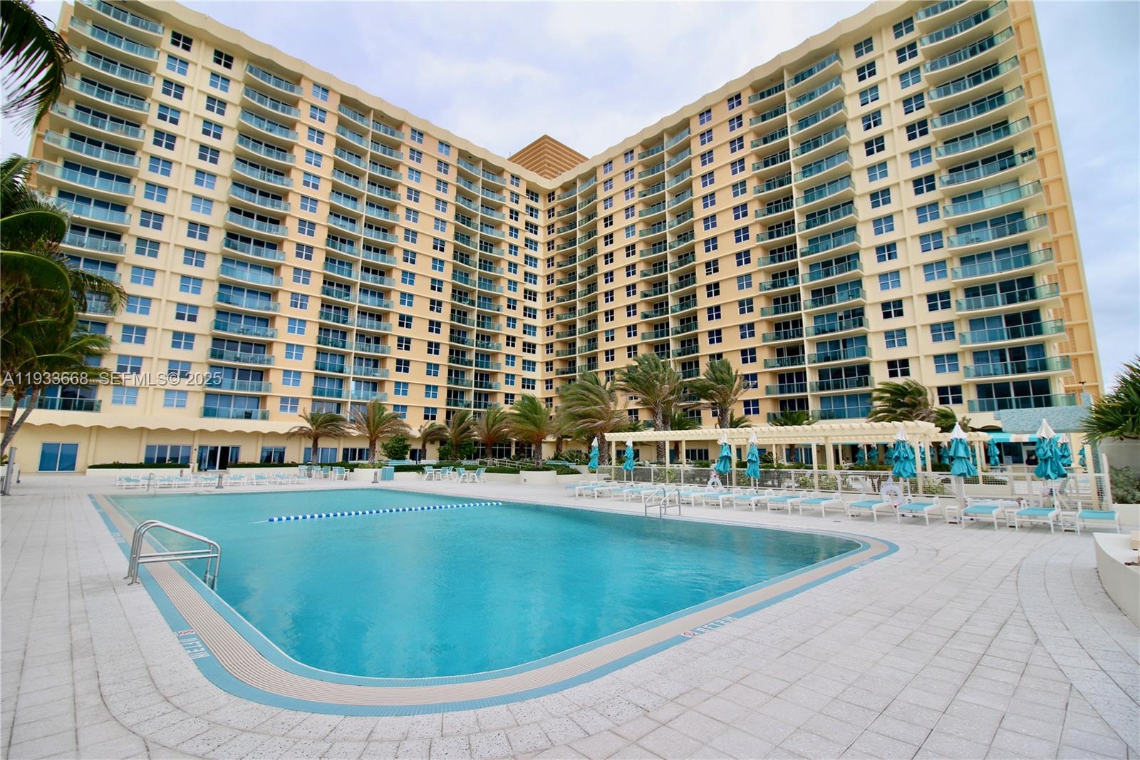 WAVE CONDO - Residential Lease
