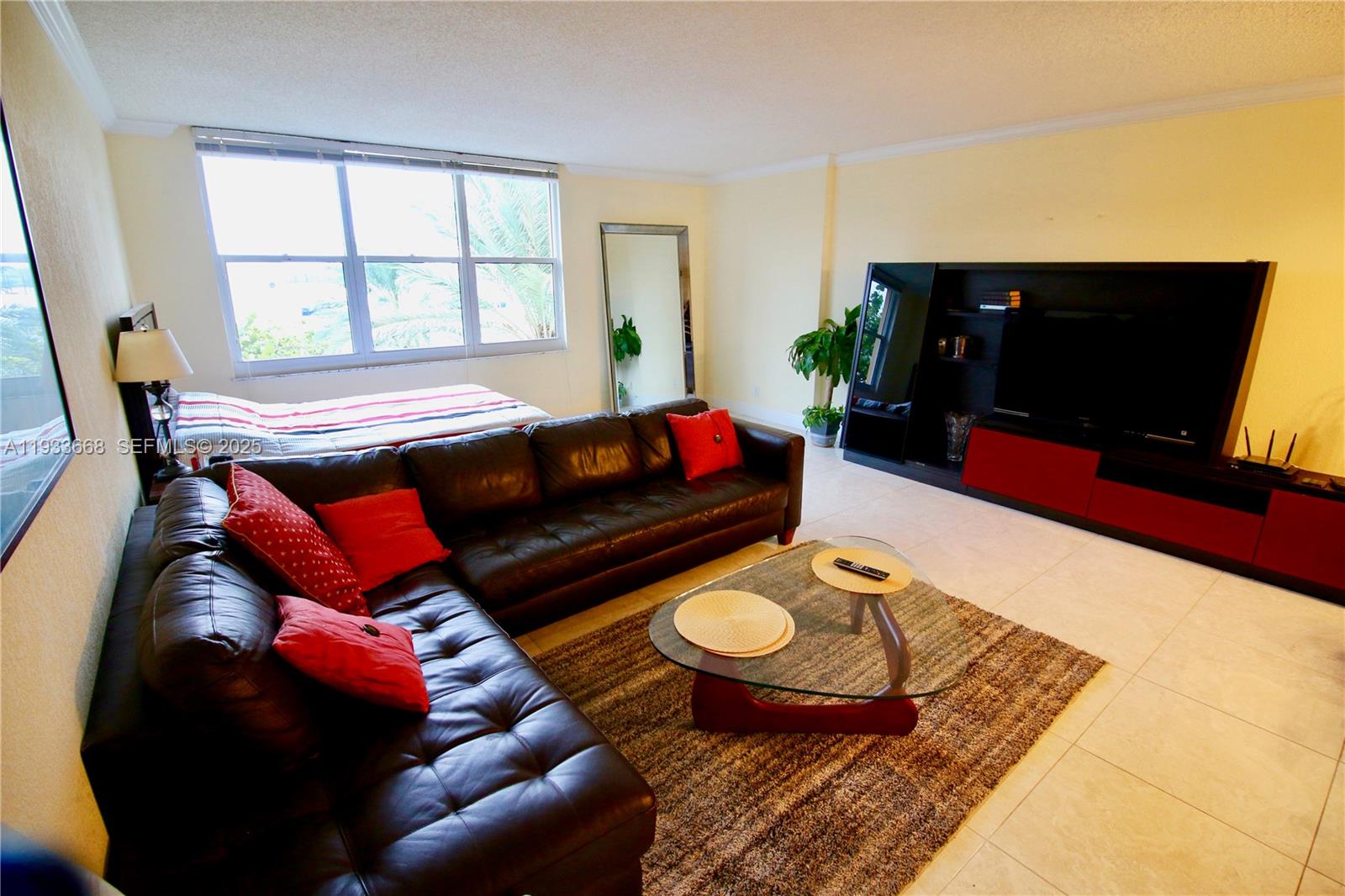 WAVE CONDO - Residential Lease