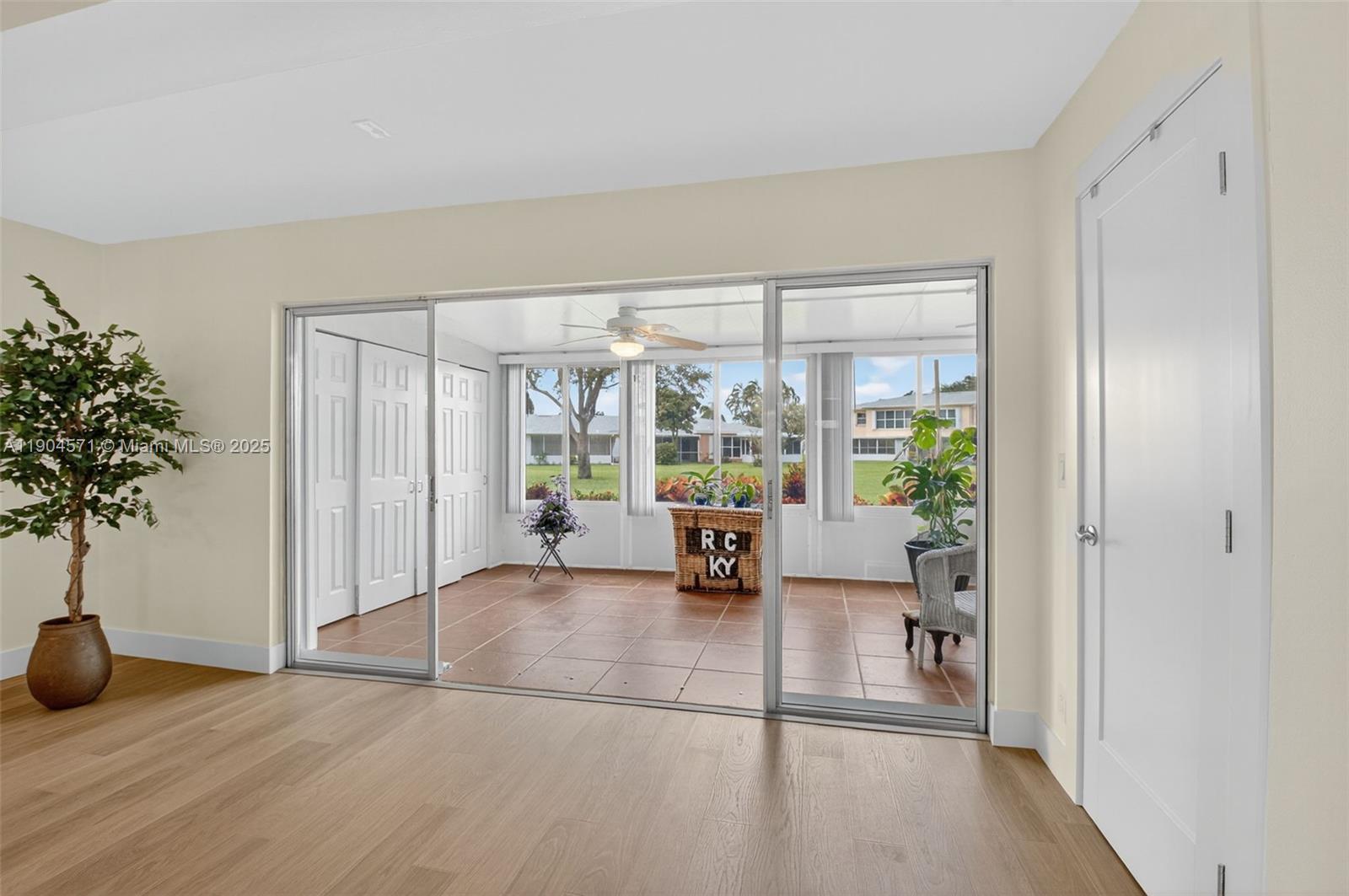 PINES OF DELRAY NORTH CON - Residential