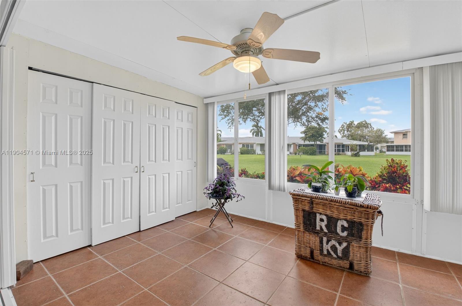 PINES OF DELRAY NORTH CON - Residential