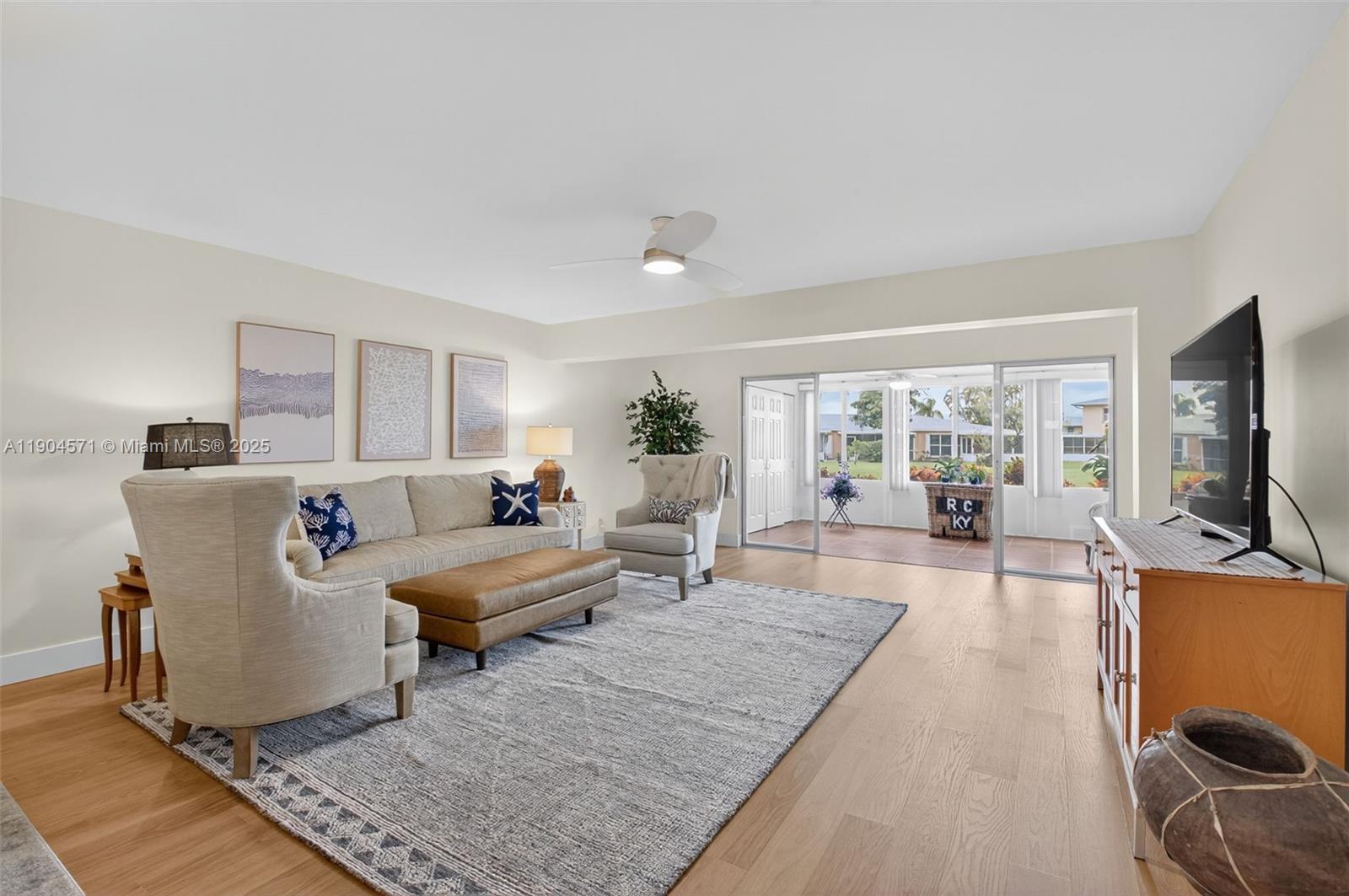 PINES OF DELRAY NORTH CON - Residential