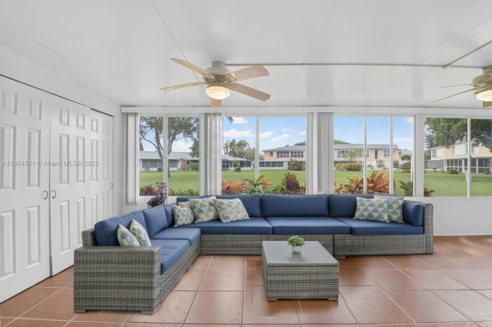 PINES OF DELRAY NORTH CON - Residential