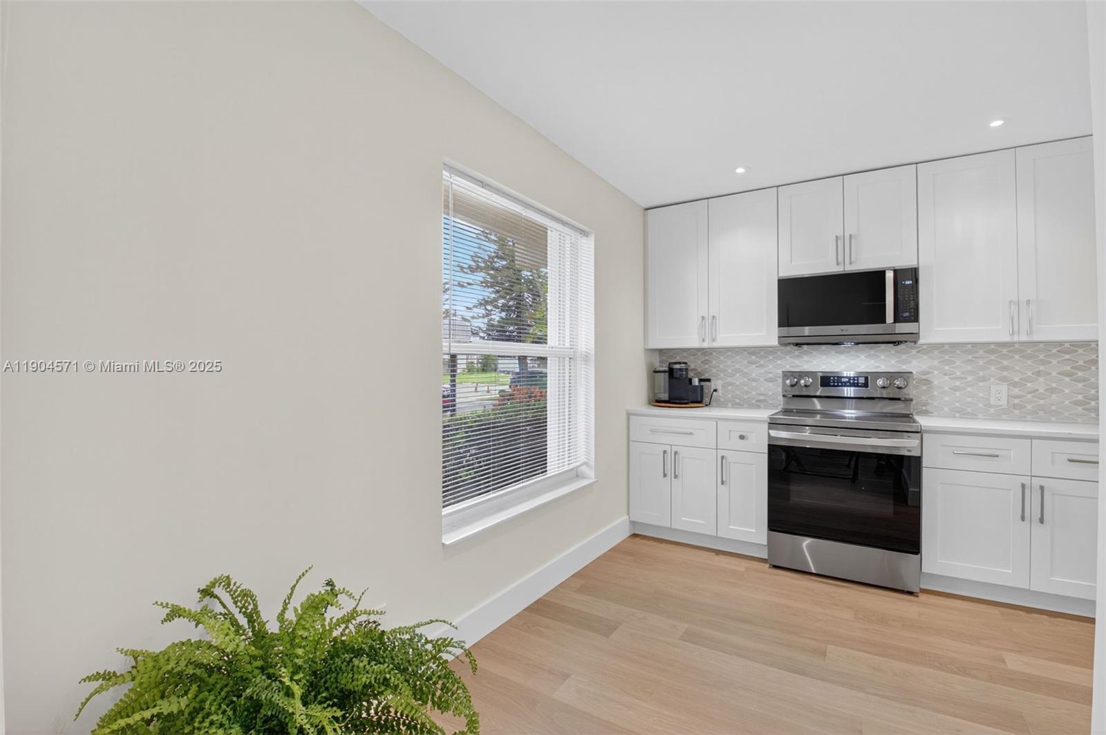 PINES OF DELRAY NORTH CON - Residential