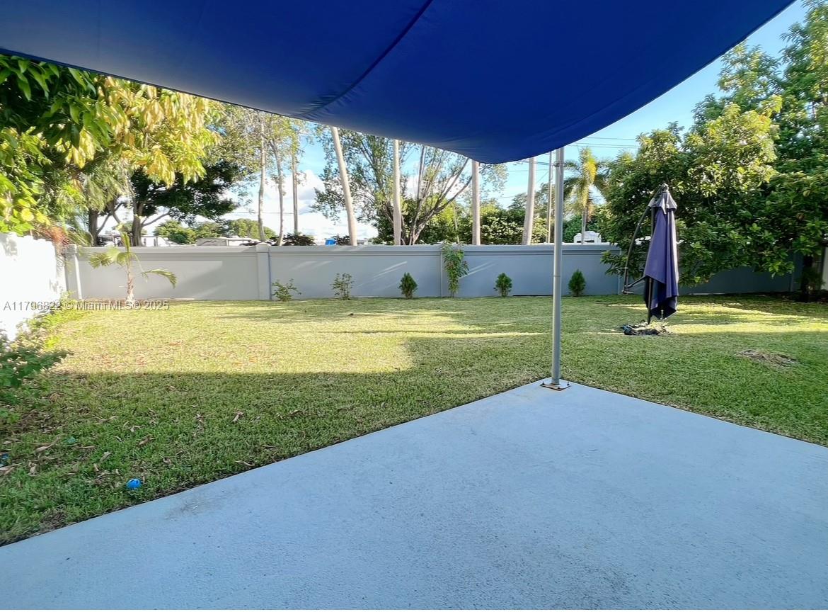 CORAL BAY - Residential