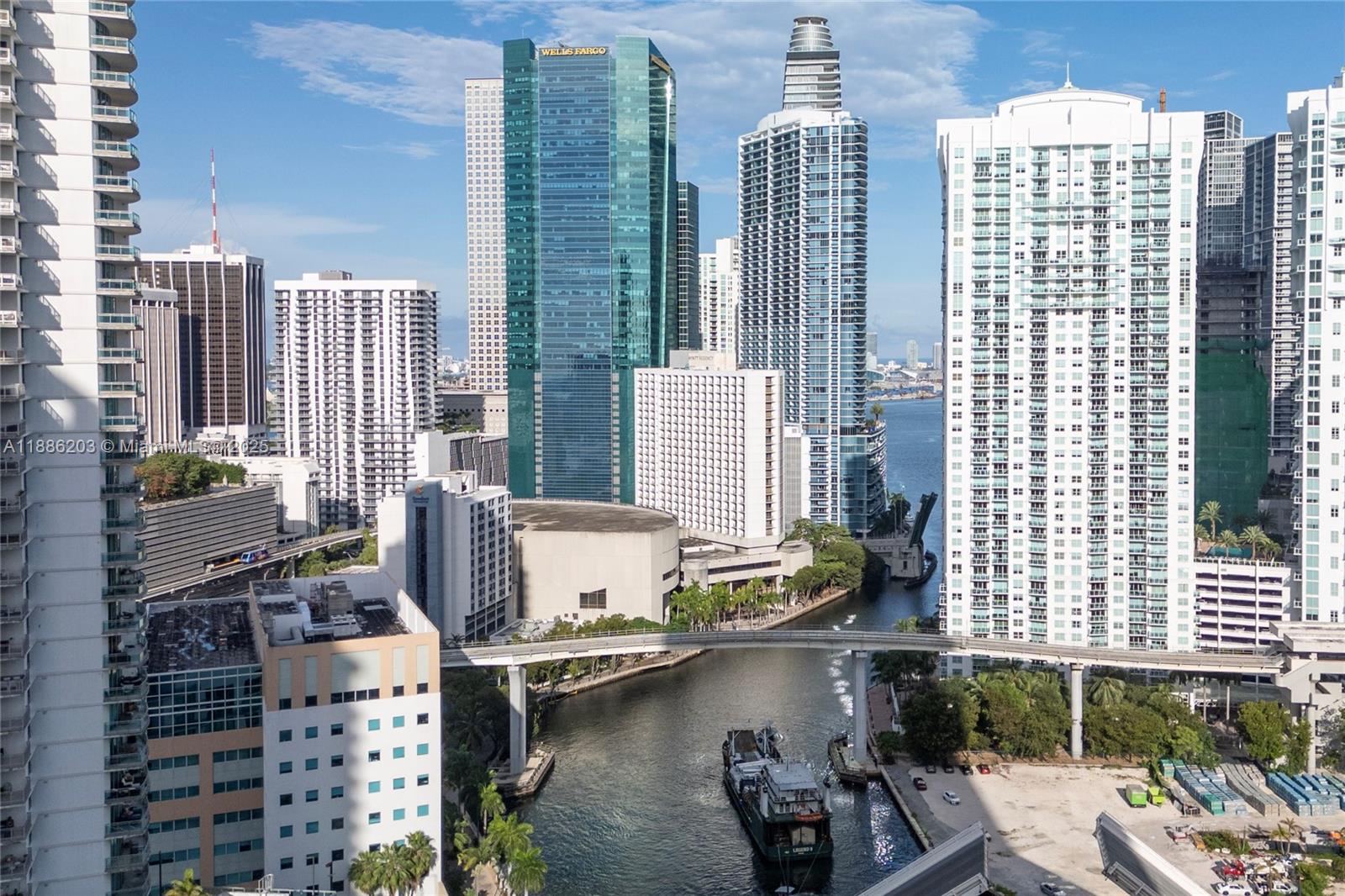 IVY CONDO - Residential