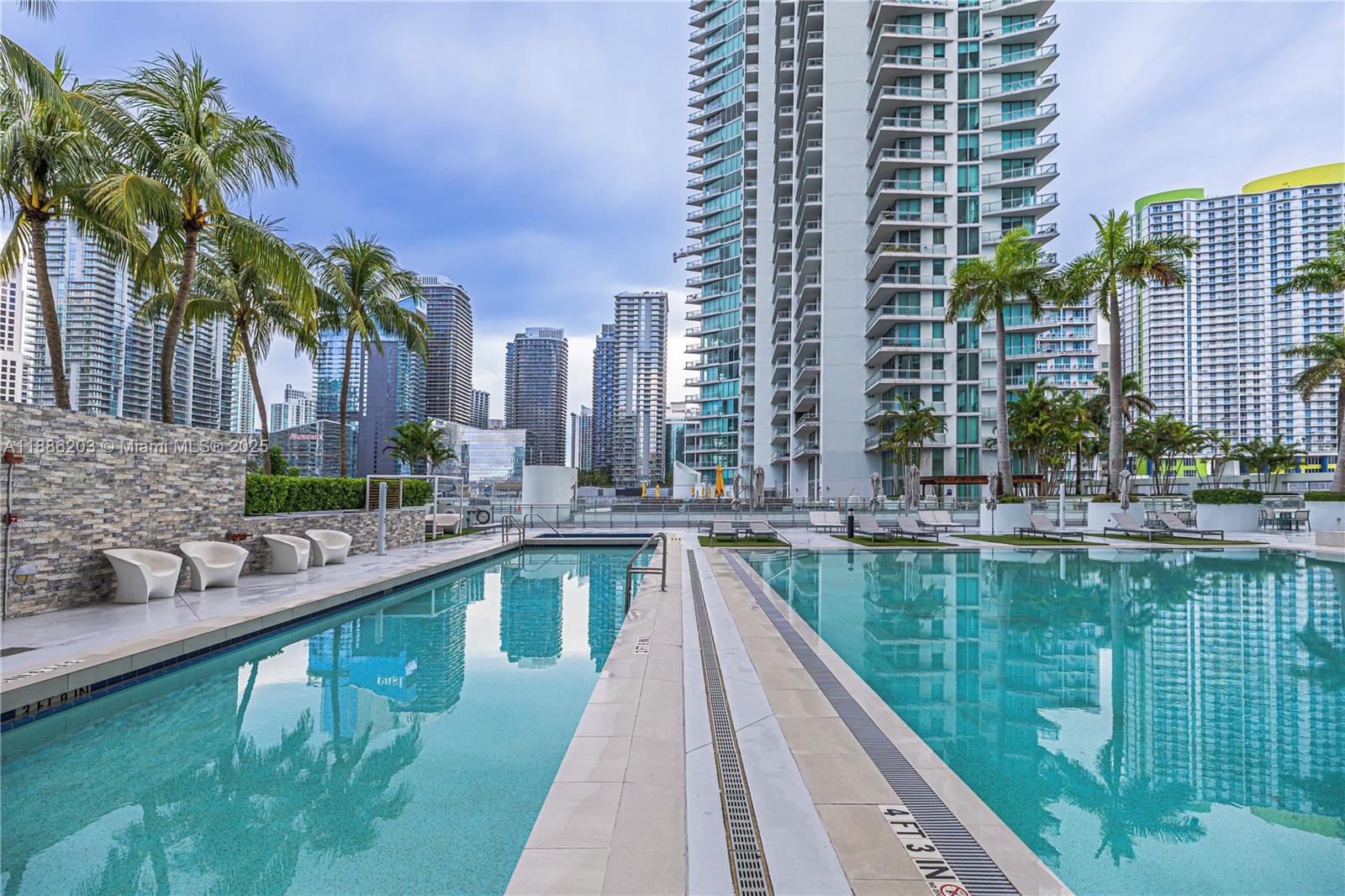 IVY CONDO - Residential