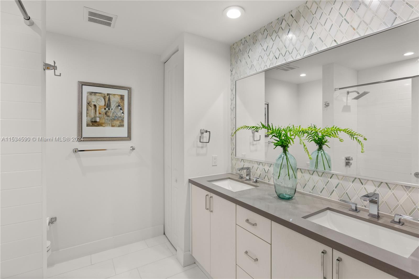 STONEHAVEN EAST - Residential