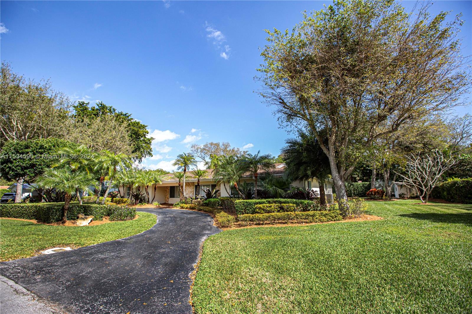 STONEHAVEN EAST - Residential