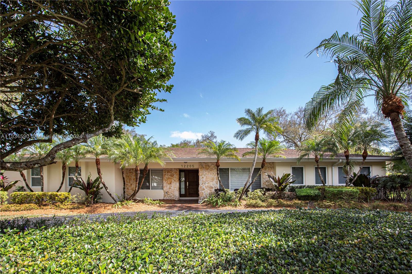 STONEHAVEN EAST - Residential