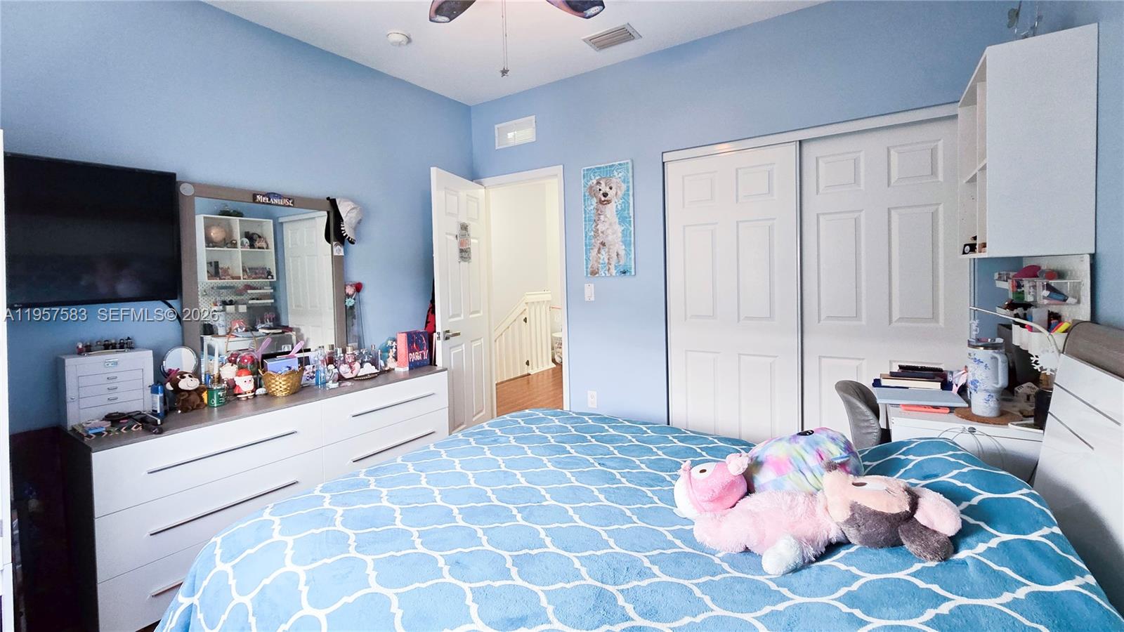 ESCADA VILLAS - Residential Lease