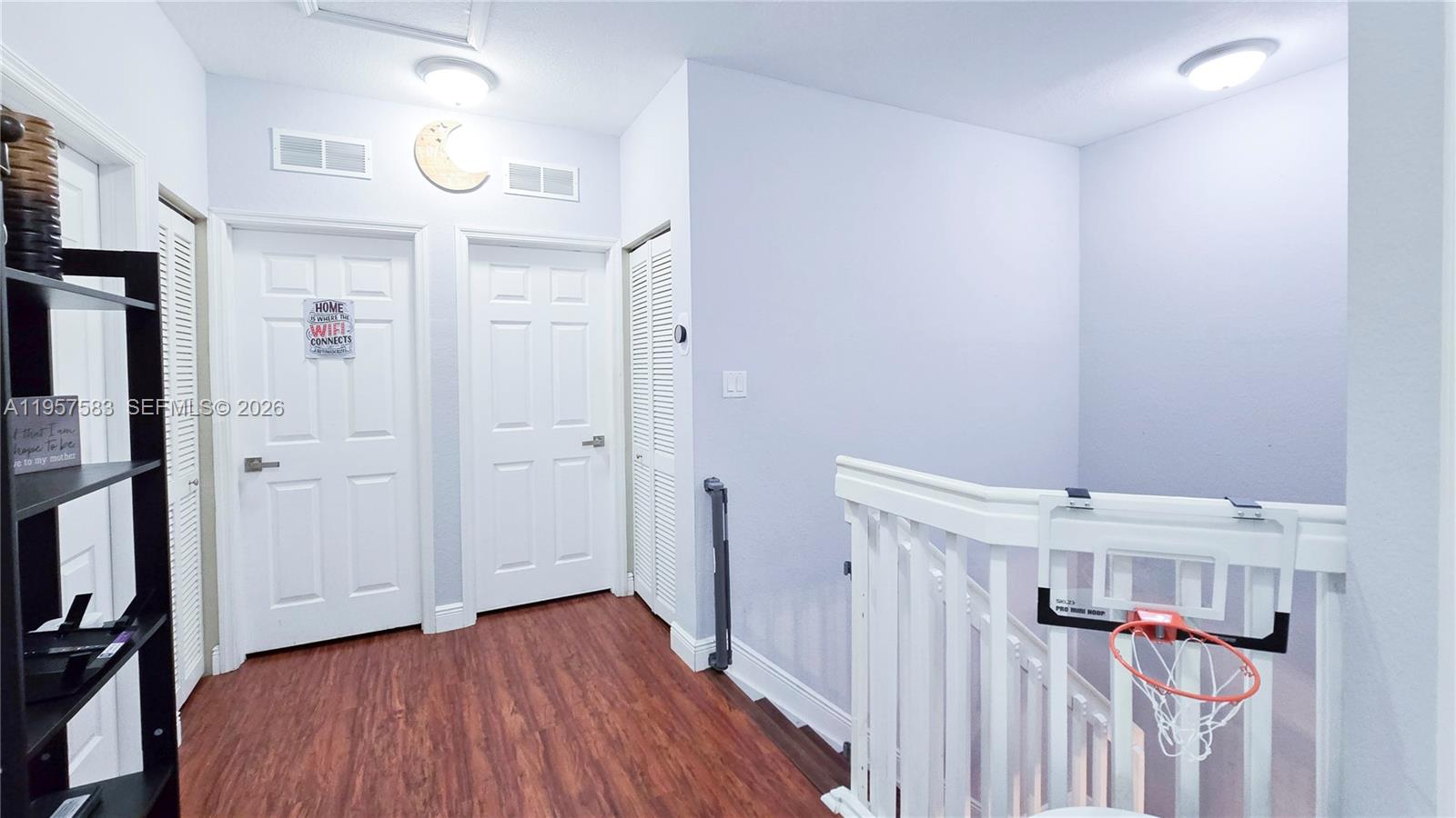 ESCADA VILLAS - Residential Lease