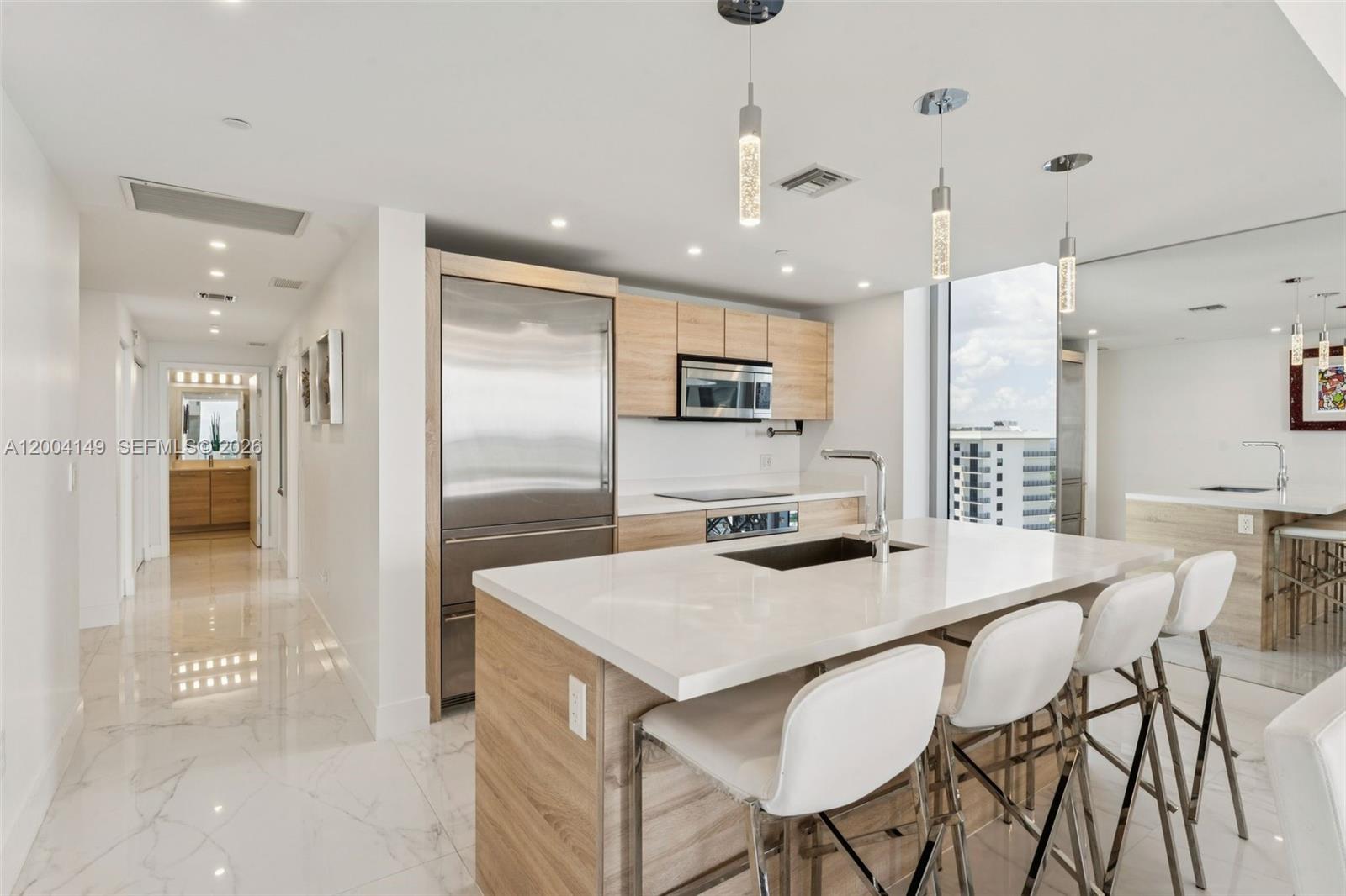 THE HARBOUR NORTH CONDO - Residential