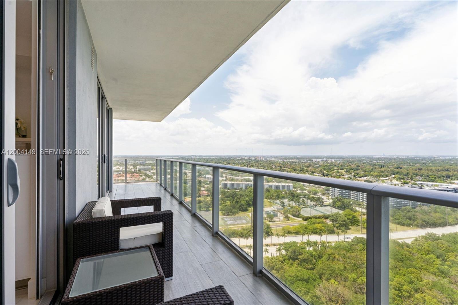THE HARBOUR NORTH CONDO - Residential