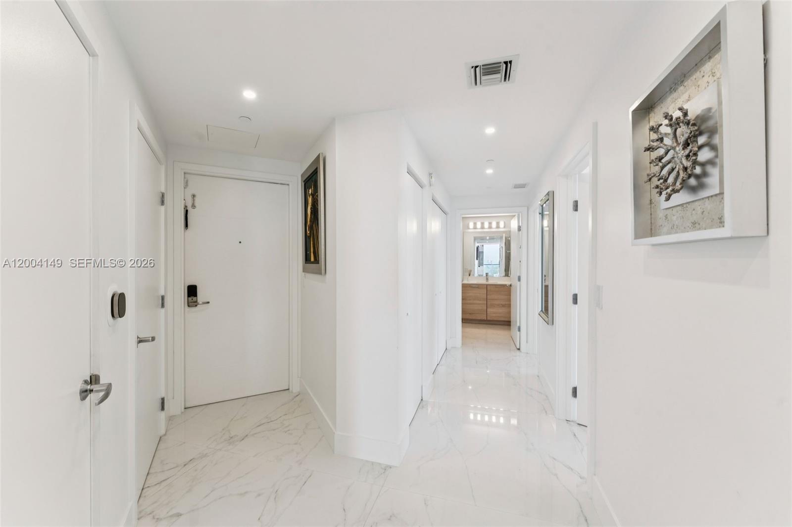 THE HARBOUR NORTH CONDO - Residential