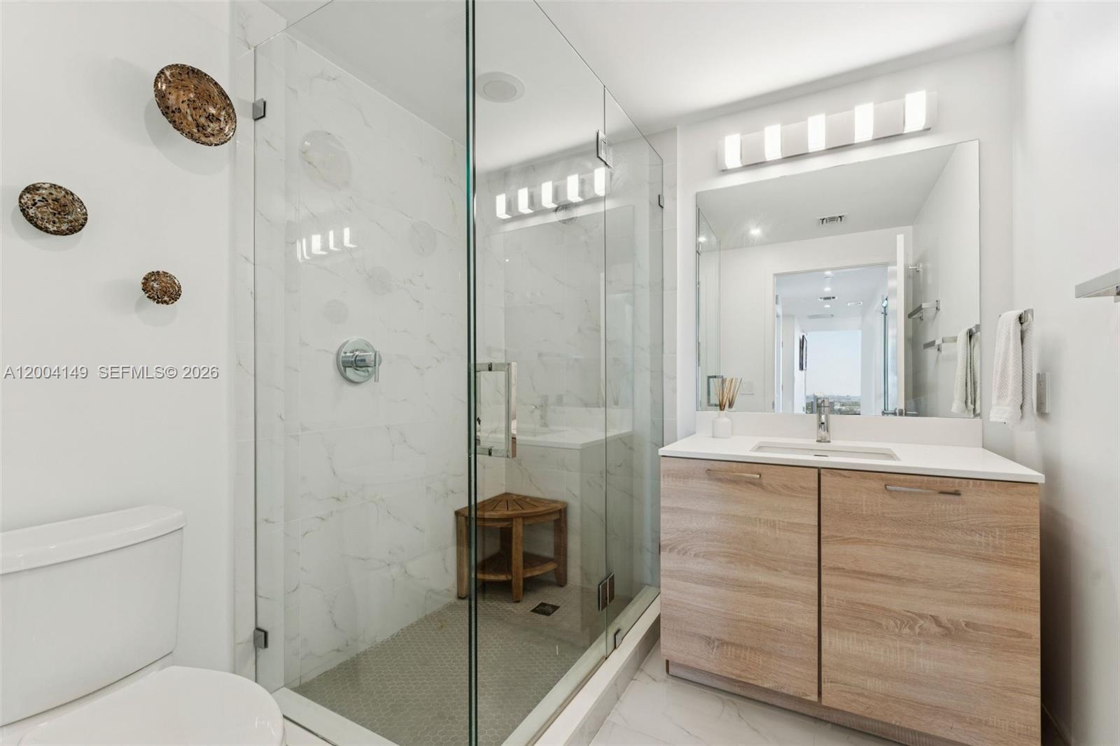 THE HARBOUR NORTH CONDO - Residential