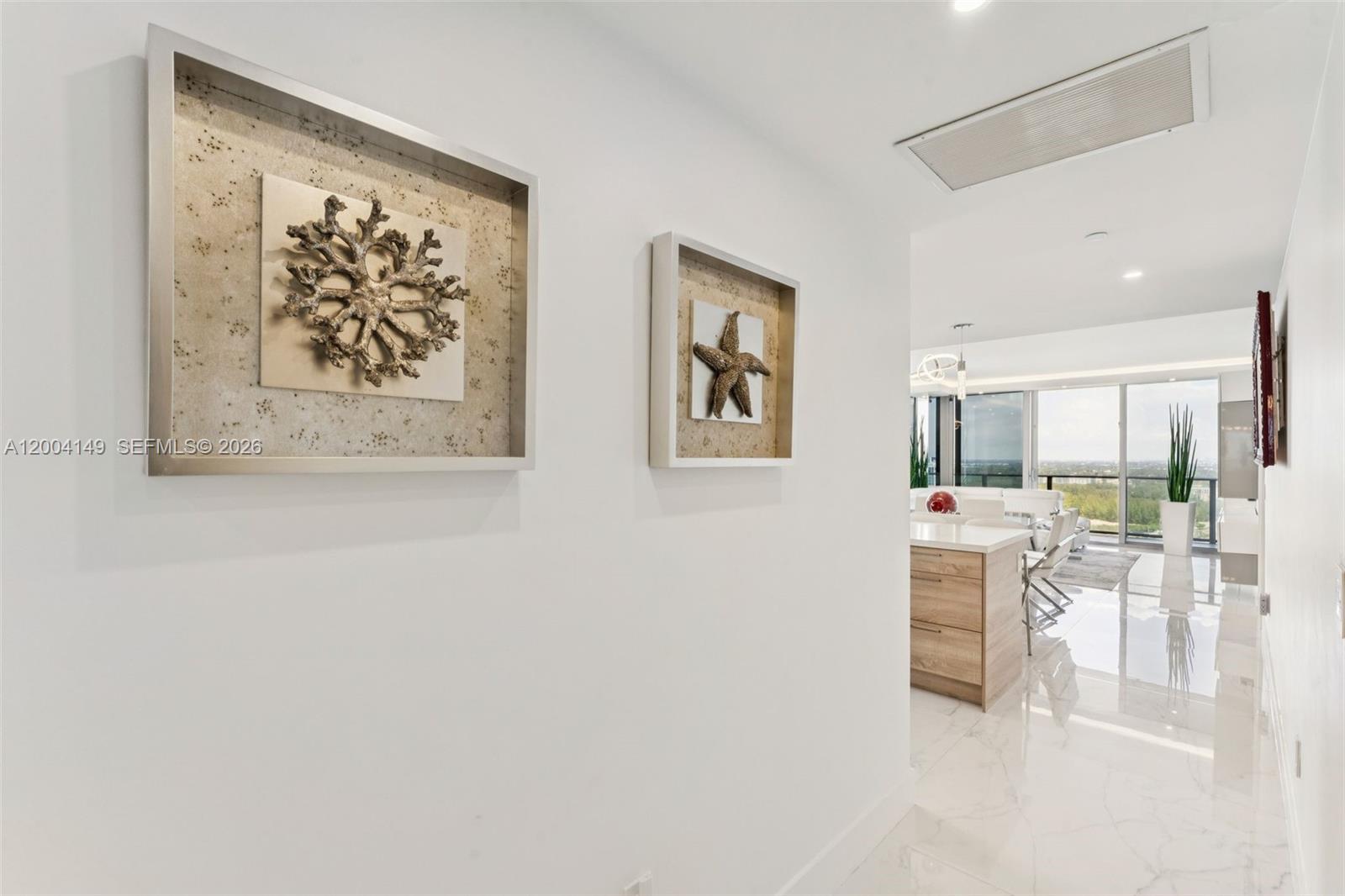 THE HARBOUR NORTH CONDO - Residential