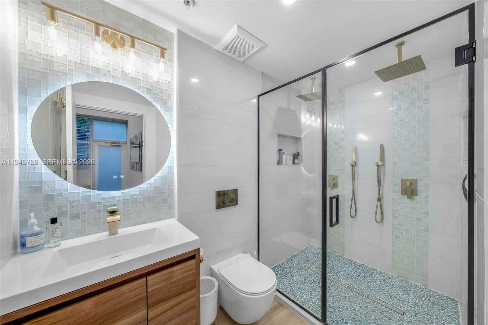 THE NOLOBI CONDO - Residential