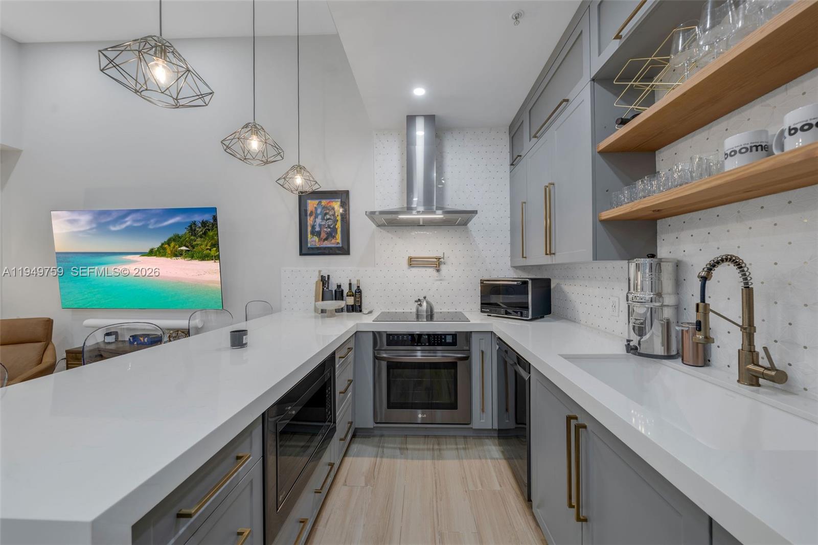 THE NOLOBI CONDO - Residential