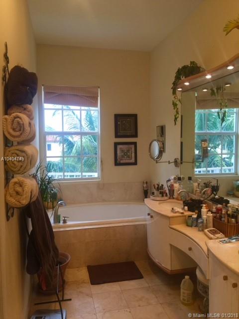 AQUAVISTA CONDO - Residential