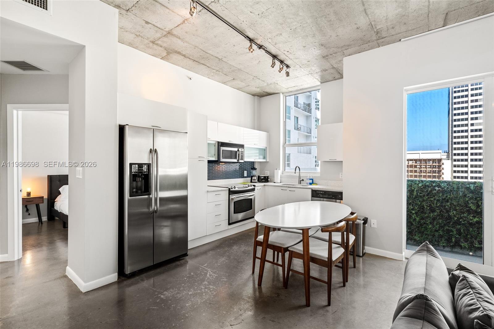 THE LOFT DOWNTOWN II COND - Residential