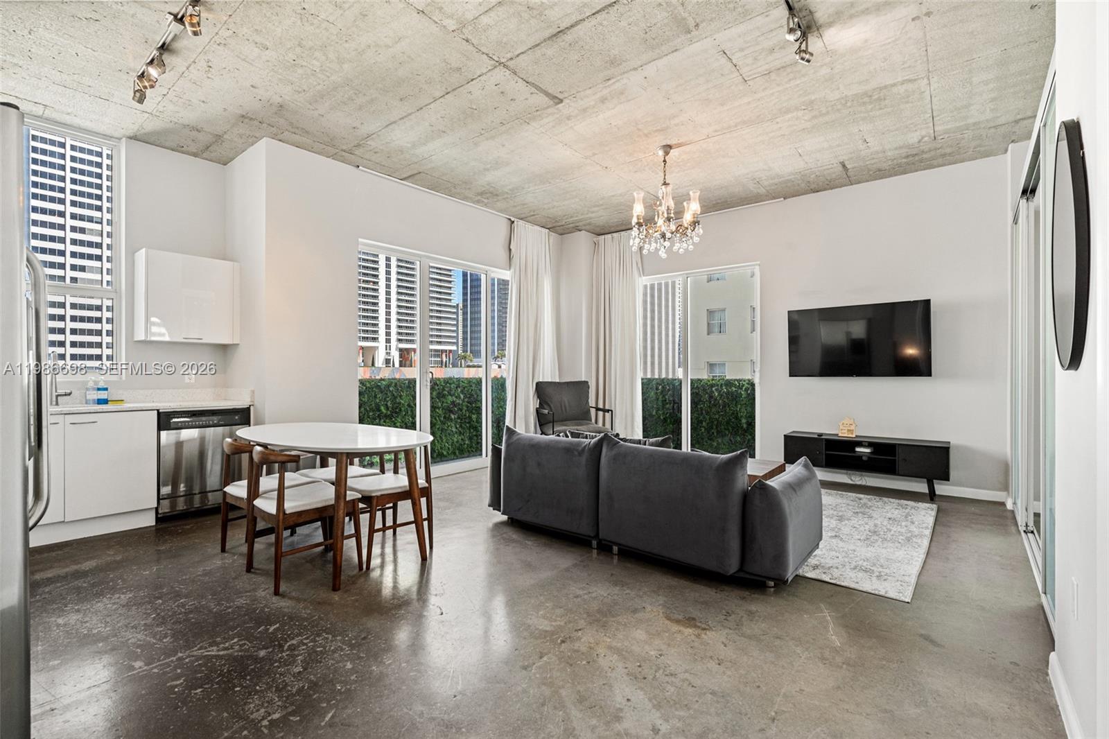 THE LOFT DOWNTOWN II COND - Residential