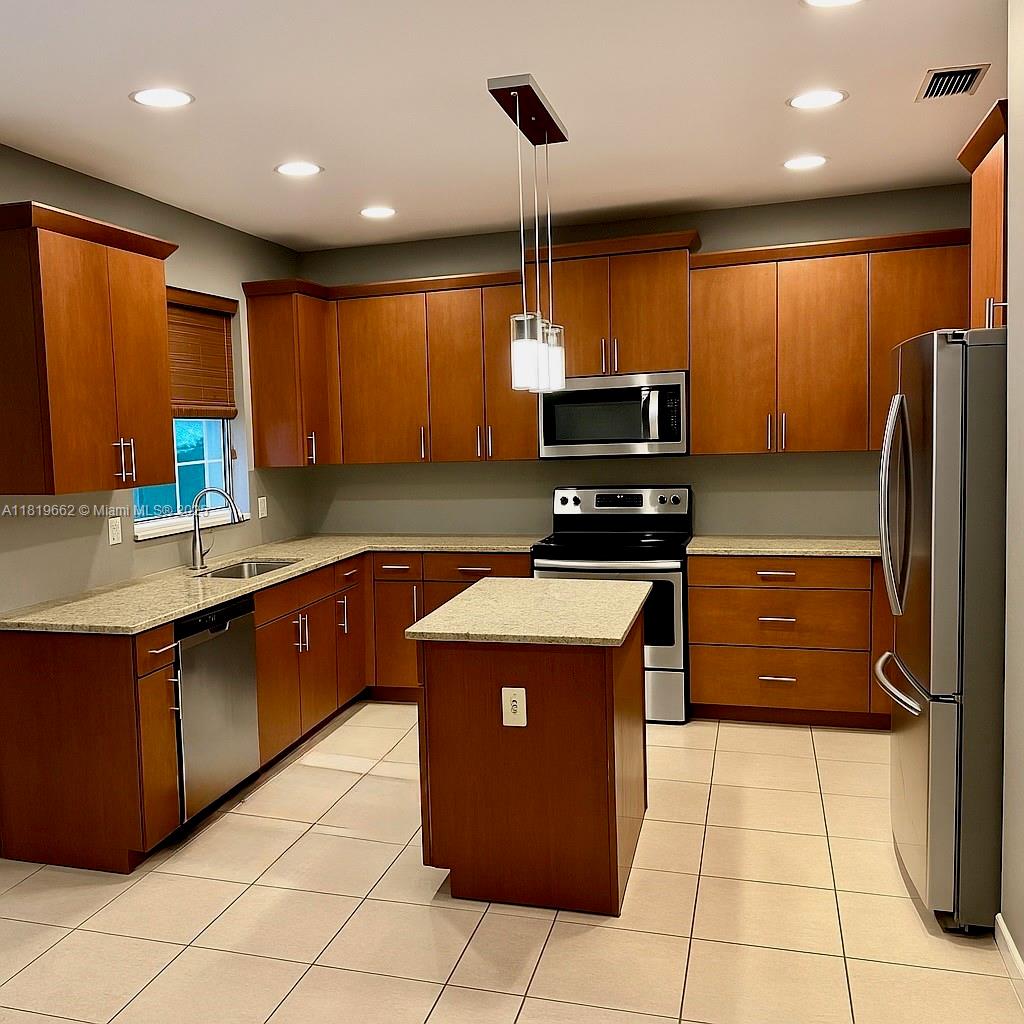 GEORGIAN OAKS - Residential Lease