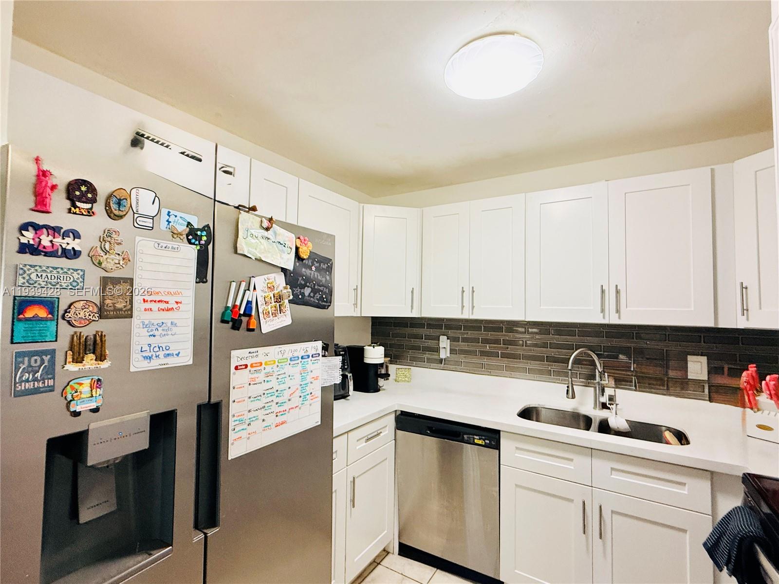 VILLAS OF RIVERSIDE CONDO - Residential