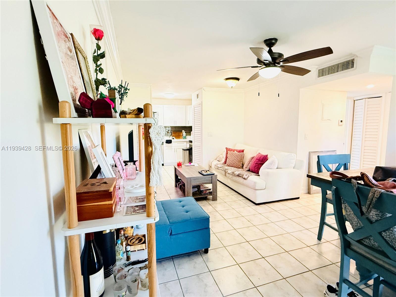 VILLAS OF RIVERSIDE CONDO - Residential