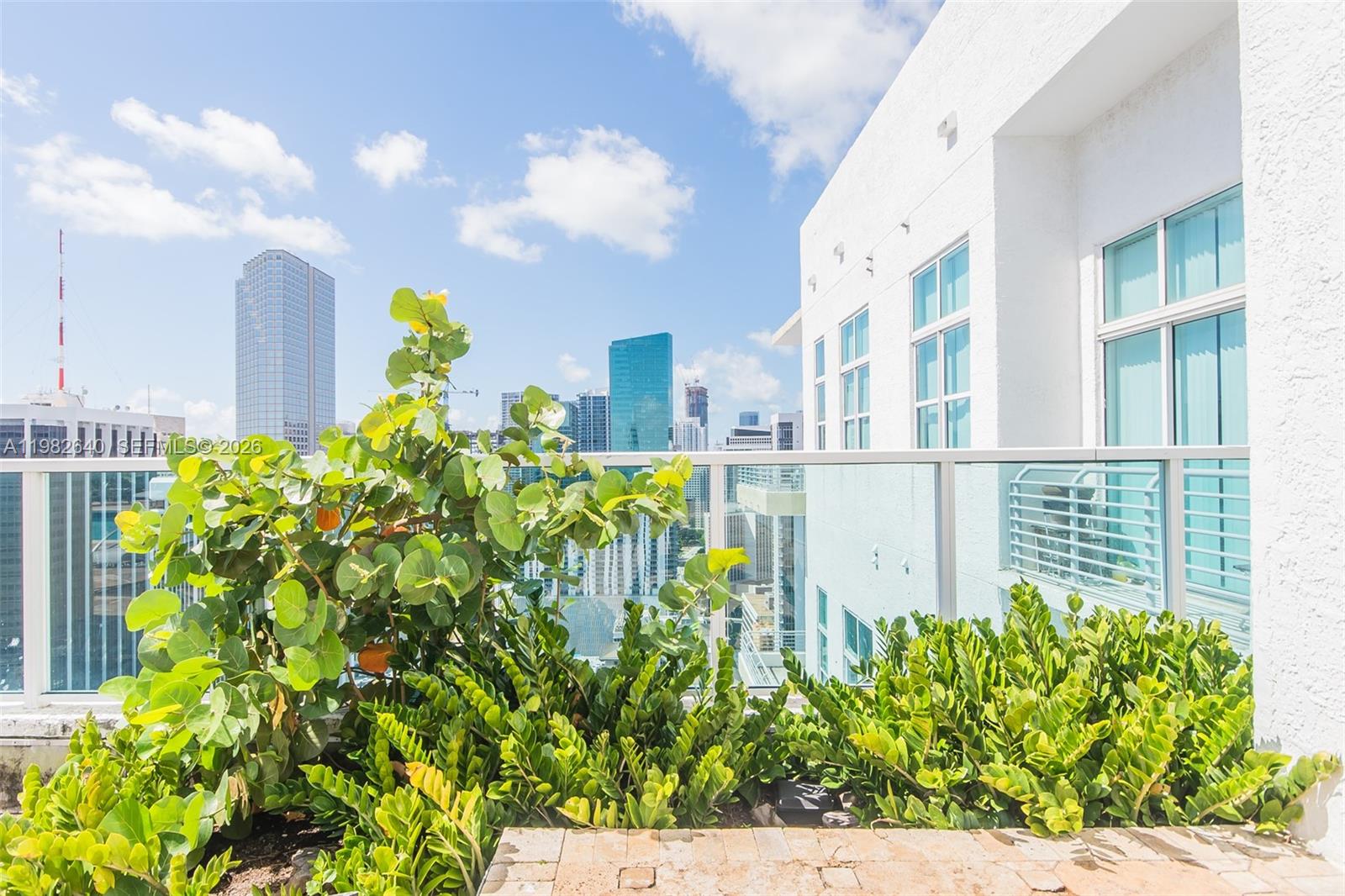 THE LOFT DOWNTOWN II COND - Residential Lease