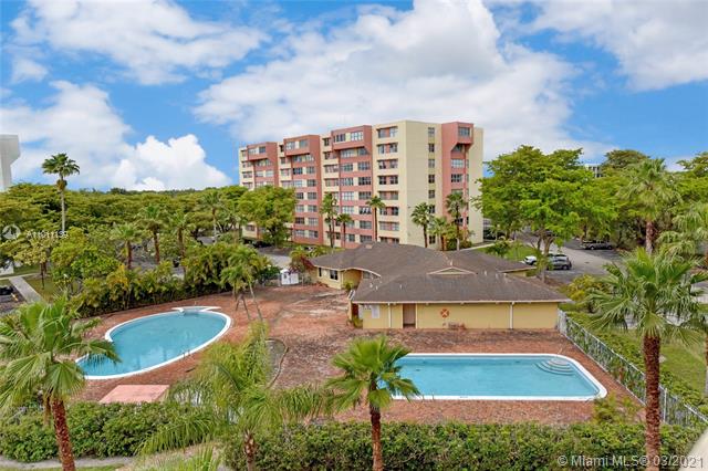 DADELAND PLACE CONDO - Residential