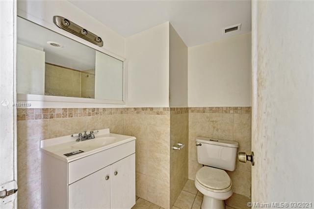 DADELAND PLACE CONDO - Residential