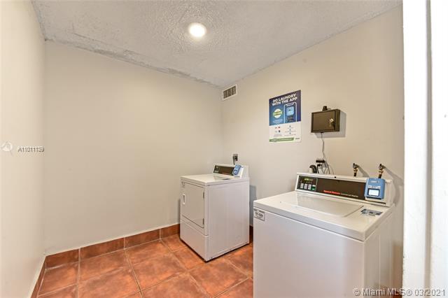 DADELAND PLACE CONDO - Residential