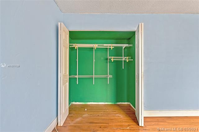 DADELAND PLACE CONDO - Residential