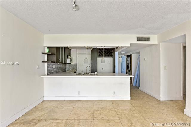 DADELAND PLACE CONDO - Residential