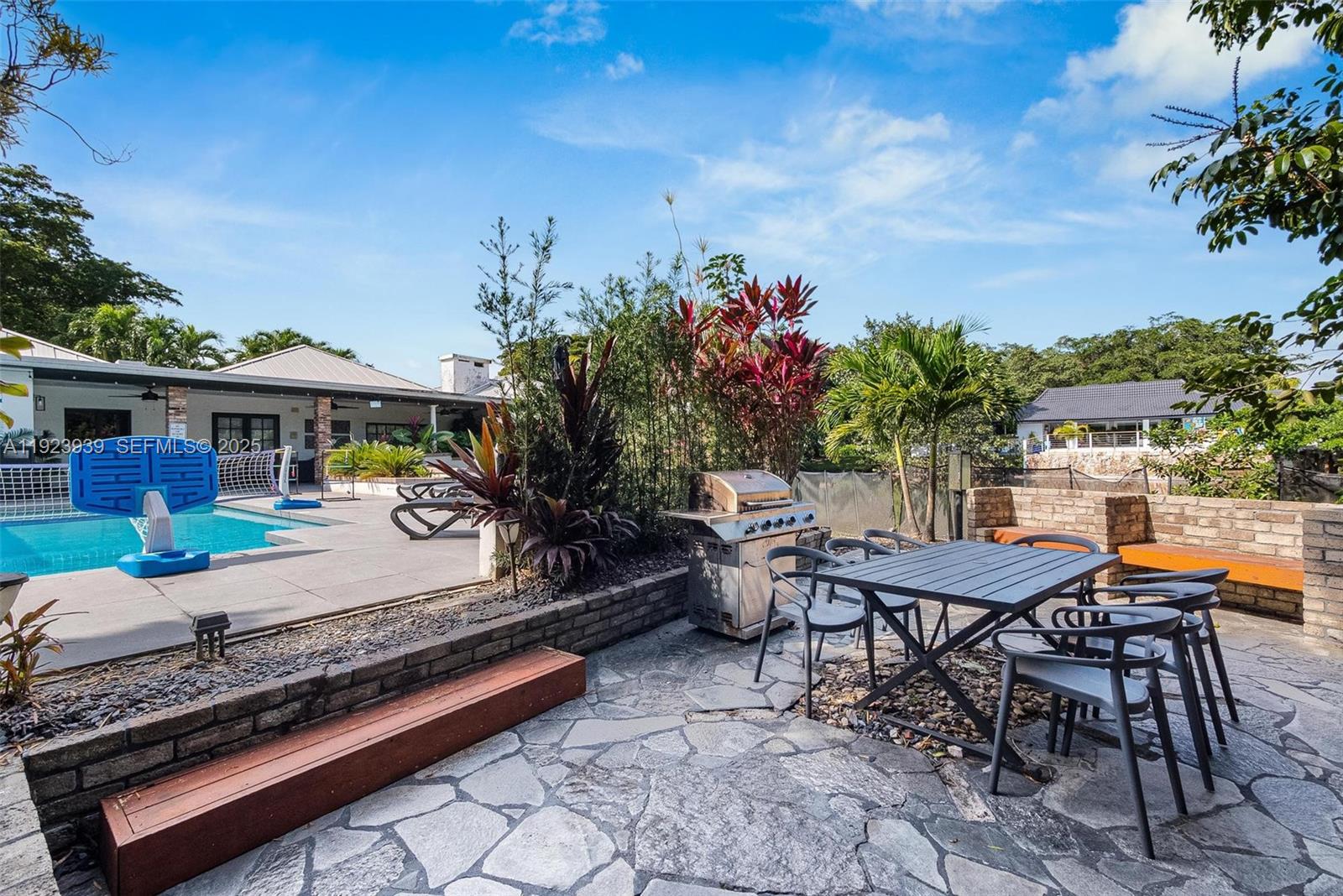 MARTHA BRIGHT FARMS - Residential