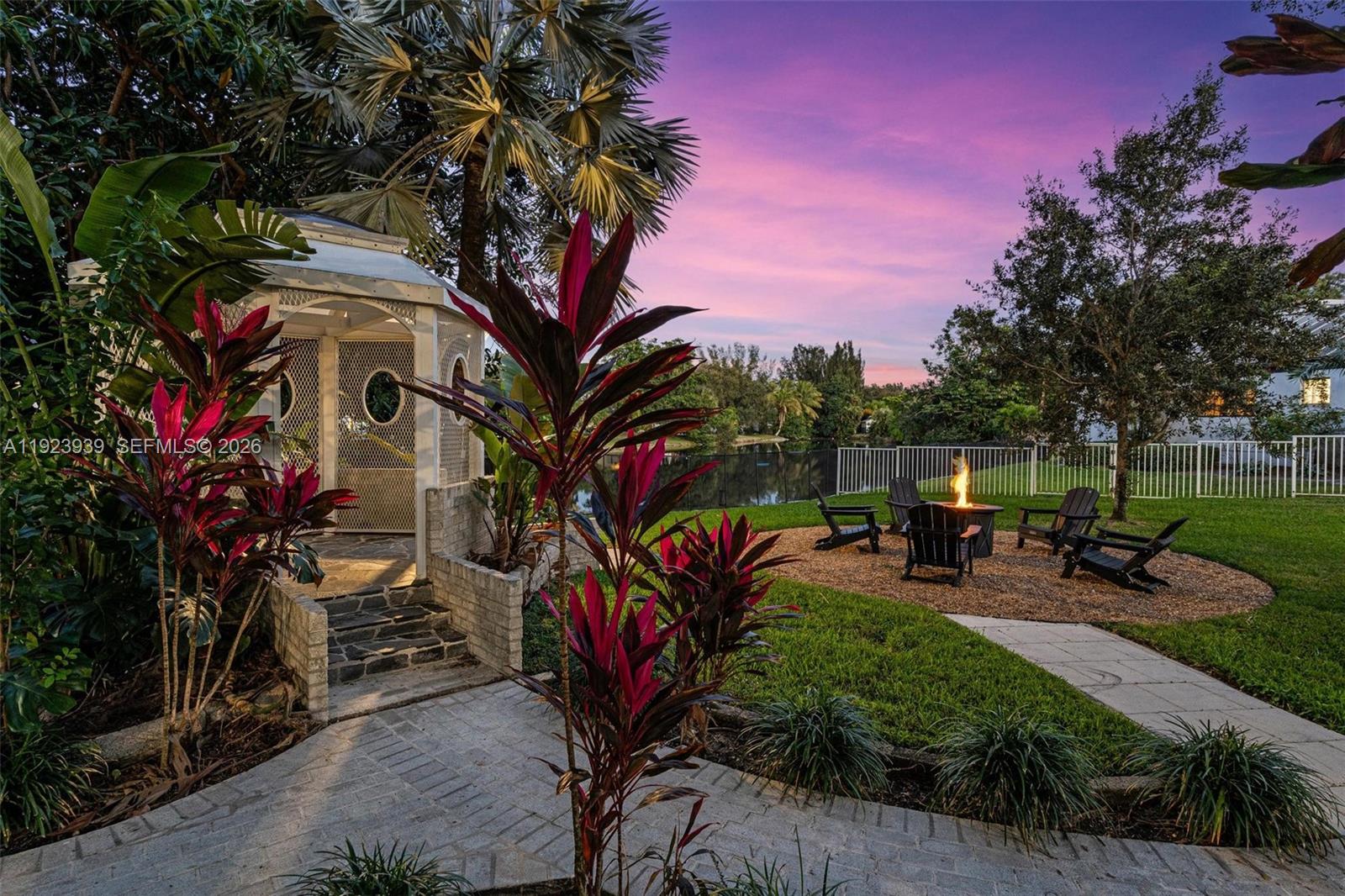 MARTHA BRIGHT FARMS - Residential