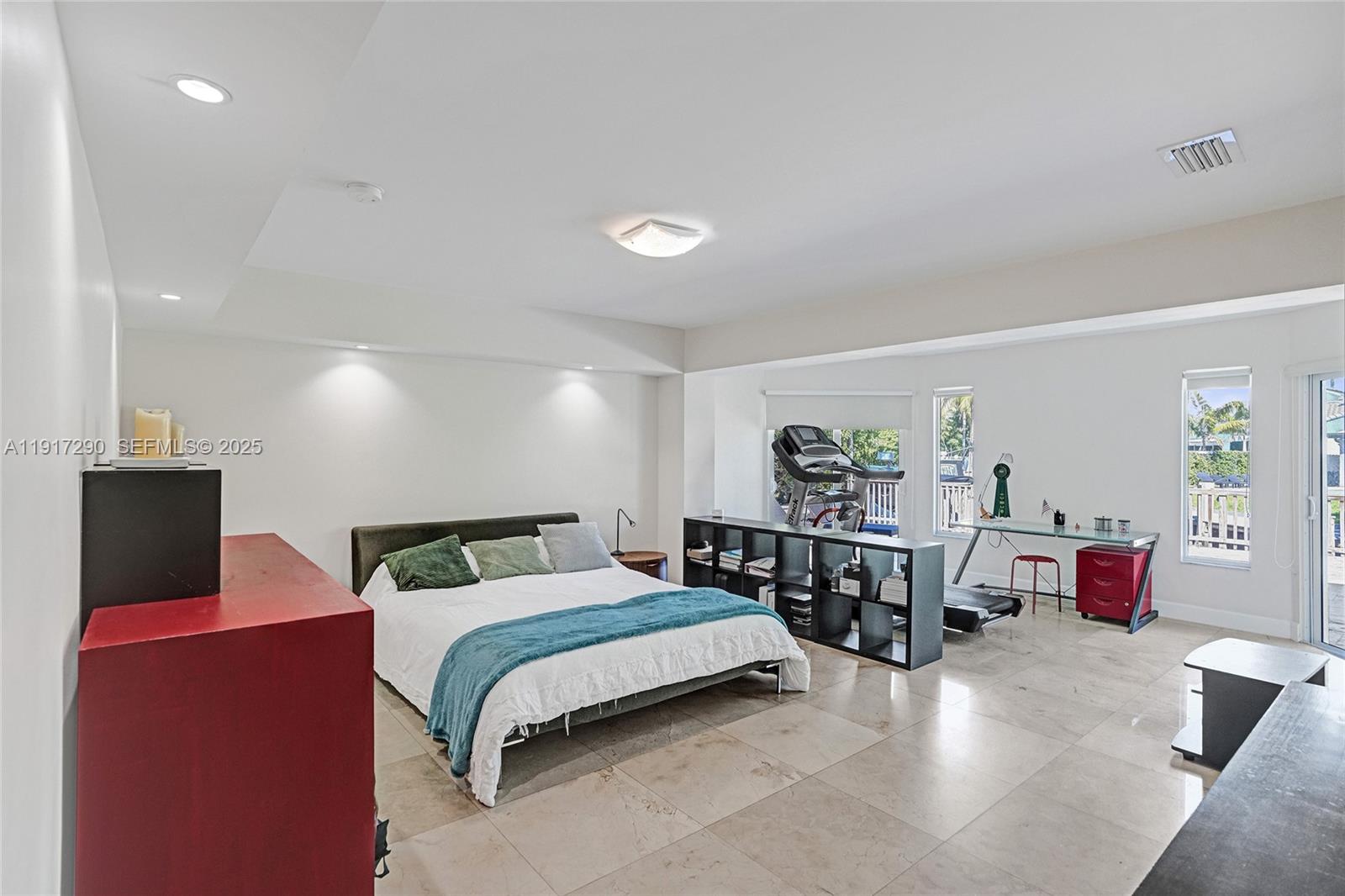 EASTERN SHORES 1ST ADDN - Residential