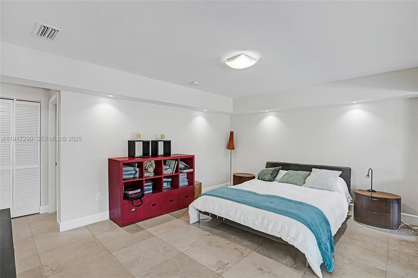 EASTERN SHORES 1ST ADDN - Residential