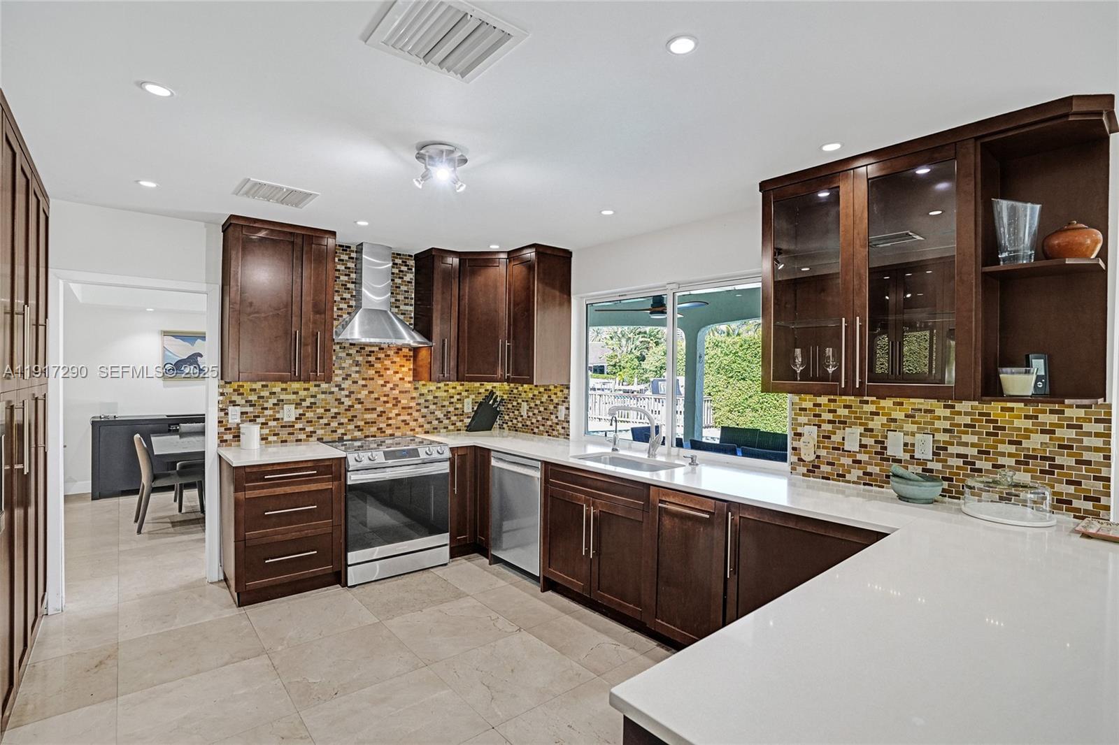 EASTERN SHORES 1ST ADDN - Residential