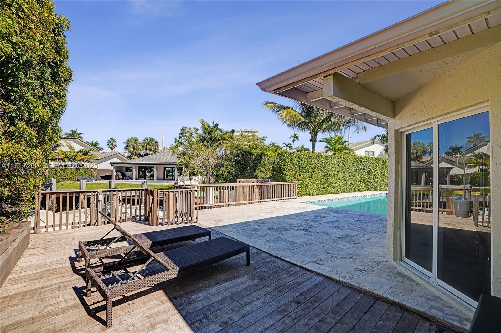 EASTERN SHORES 1ST ADDN - Residential