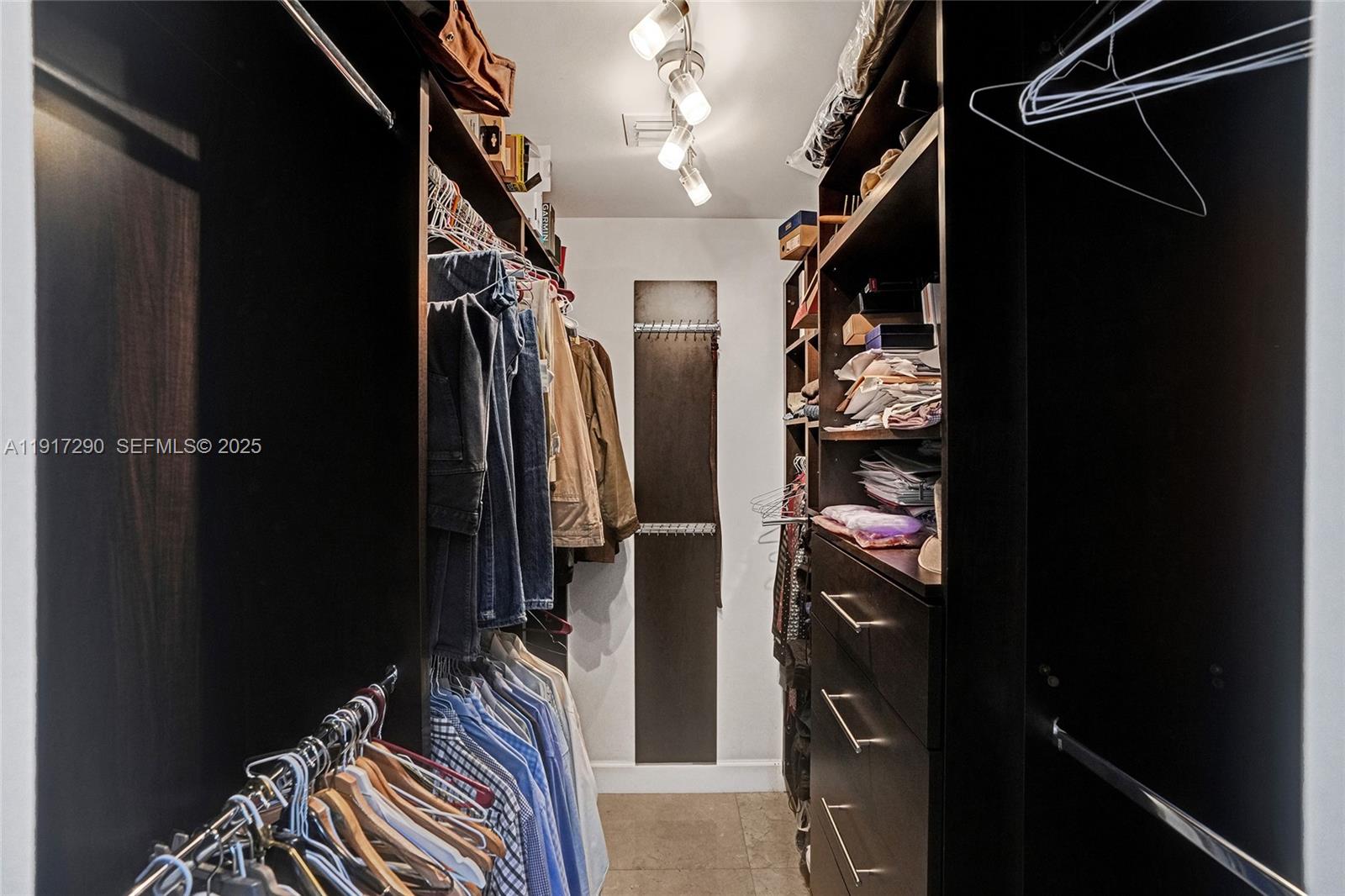 EASTERN SHORES 1ST ADDN - Residential