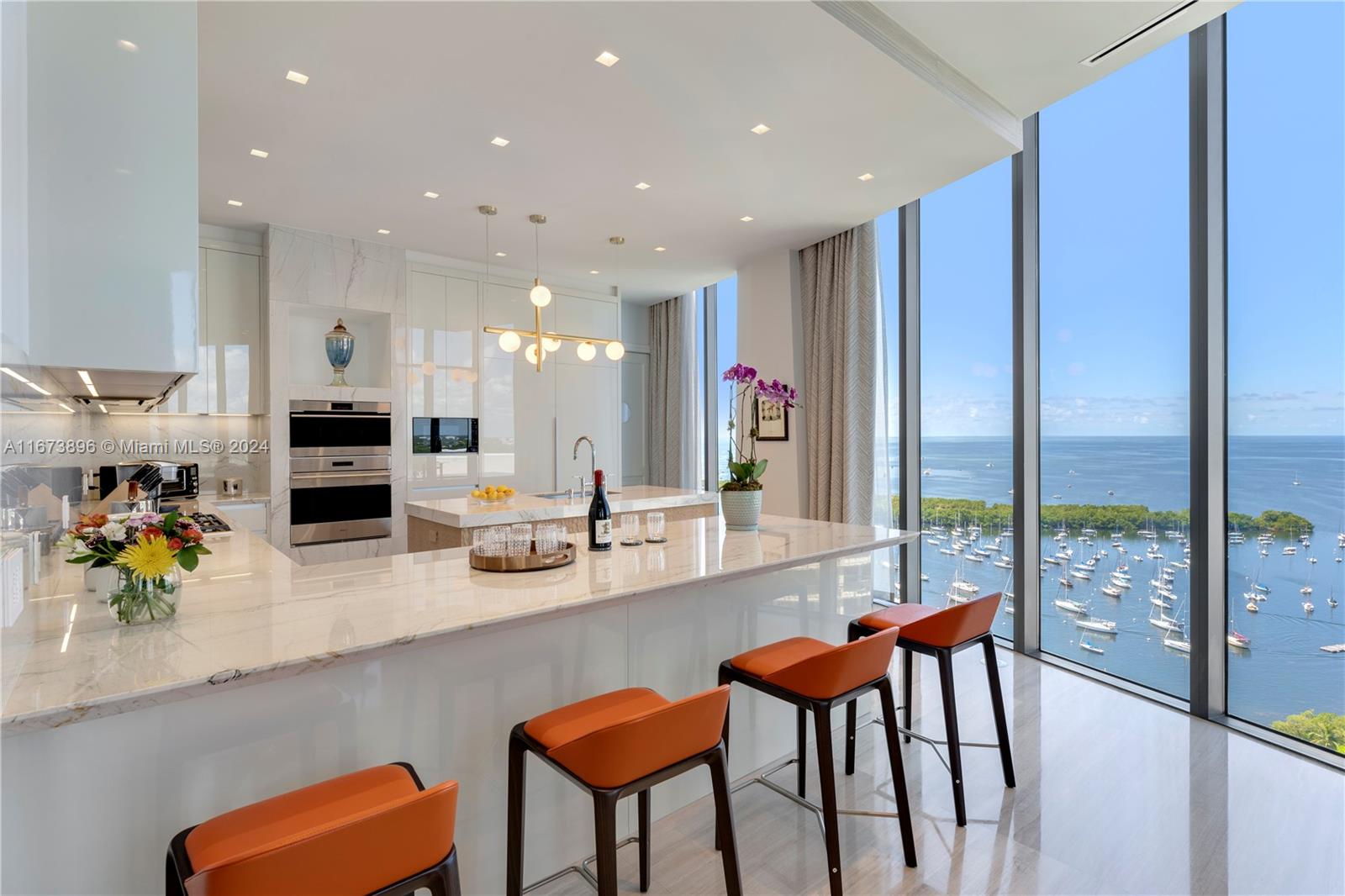 2811 S Bayshore Dr 18A+B
