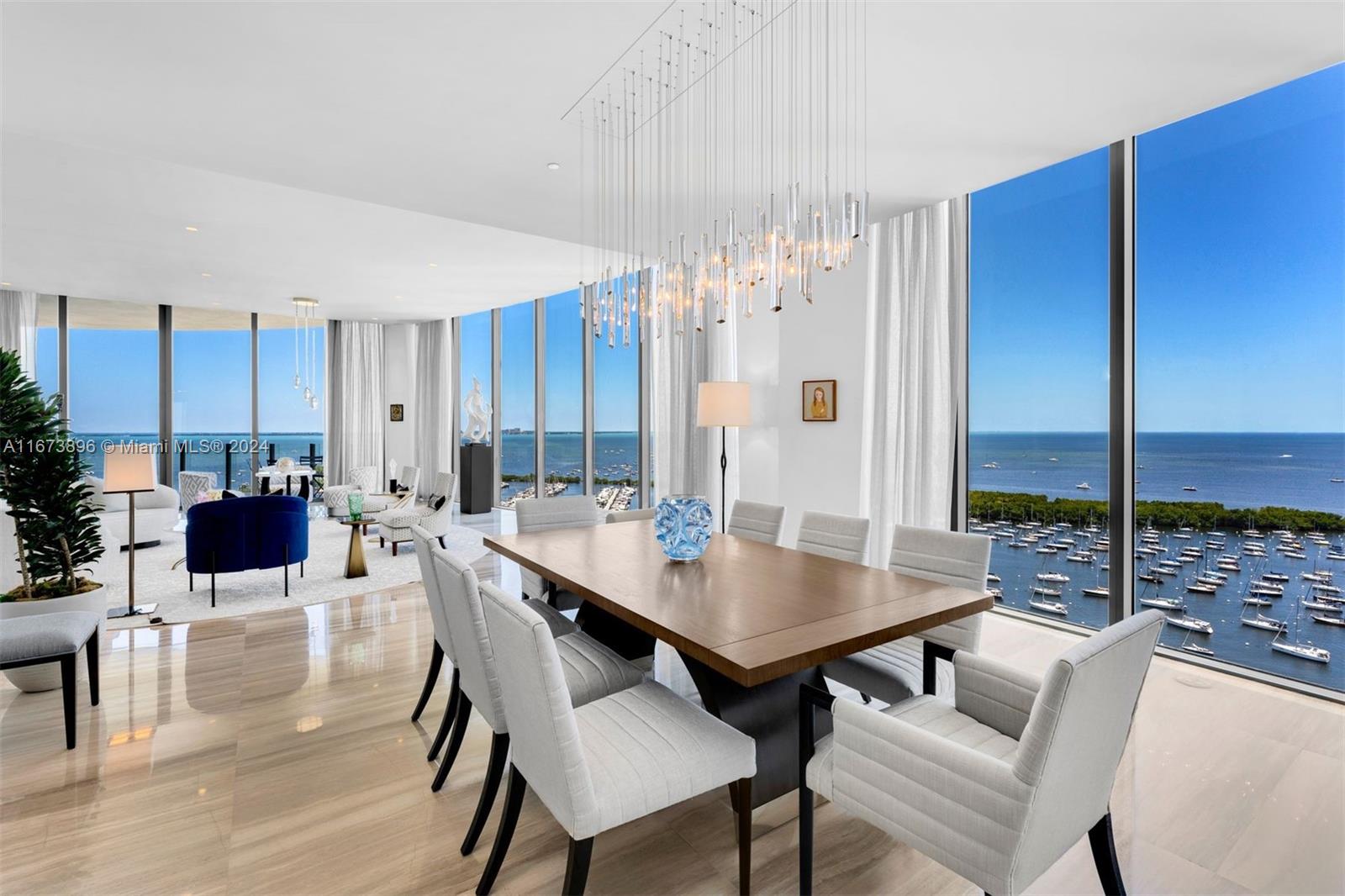 2811 S Bayshore Dr 18A+B