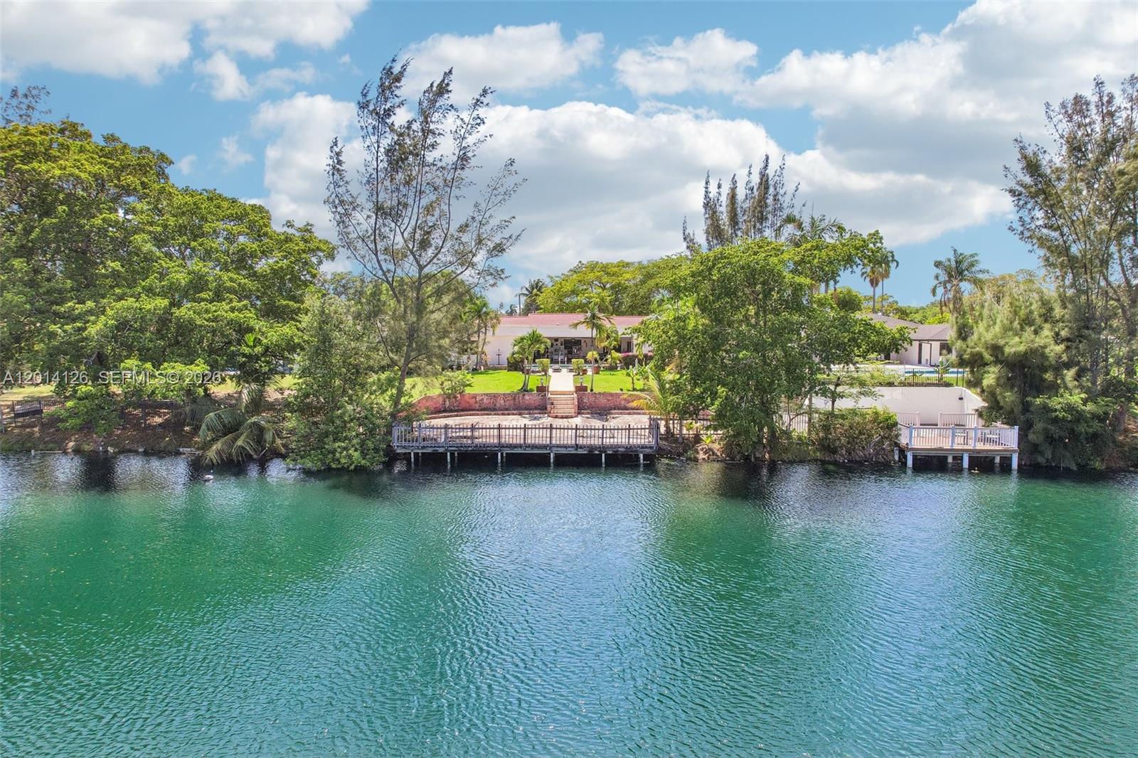 NORTH LAKE ESTATES - Residential