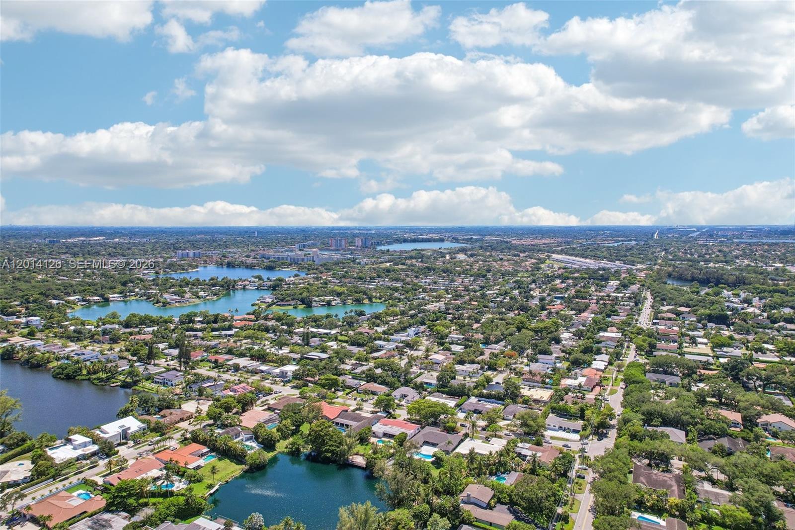 NORTH LAKE ESTATES - Residential