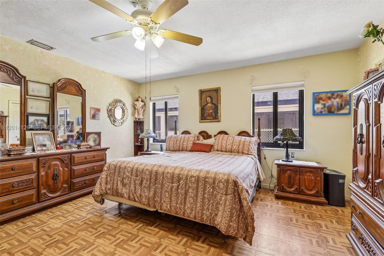 NORTH LAKE ESTATES - Residential