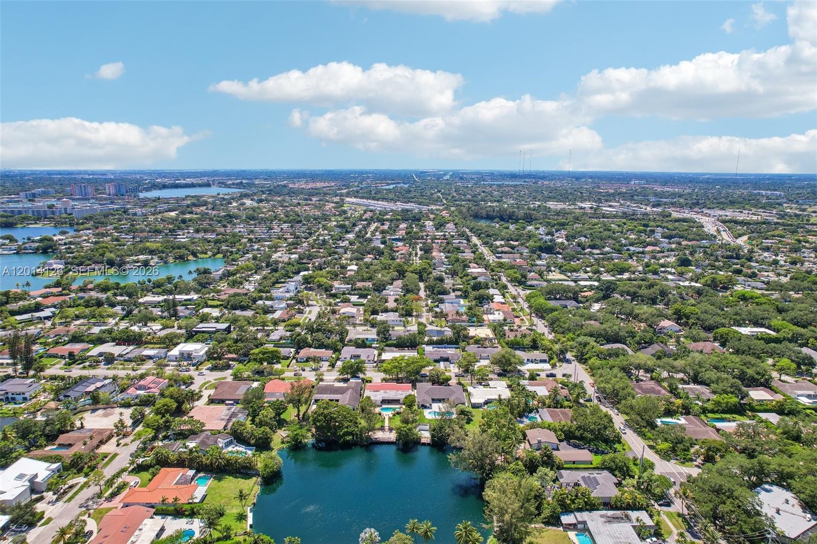 NORTH LAKE ESTATES - Residential